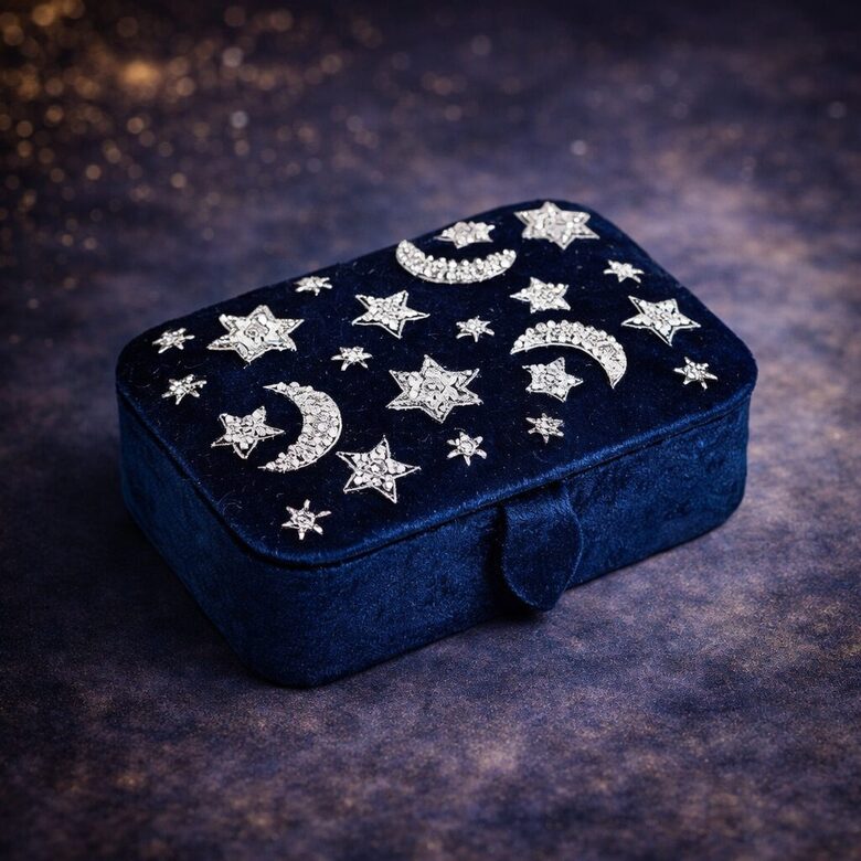 Jewellery / tarot box velvet dark blue with moon and stars