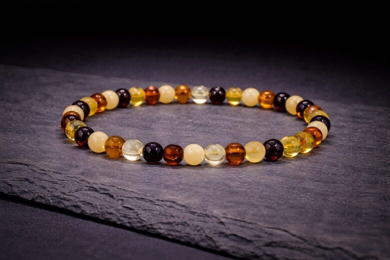 Bracelet amber