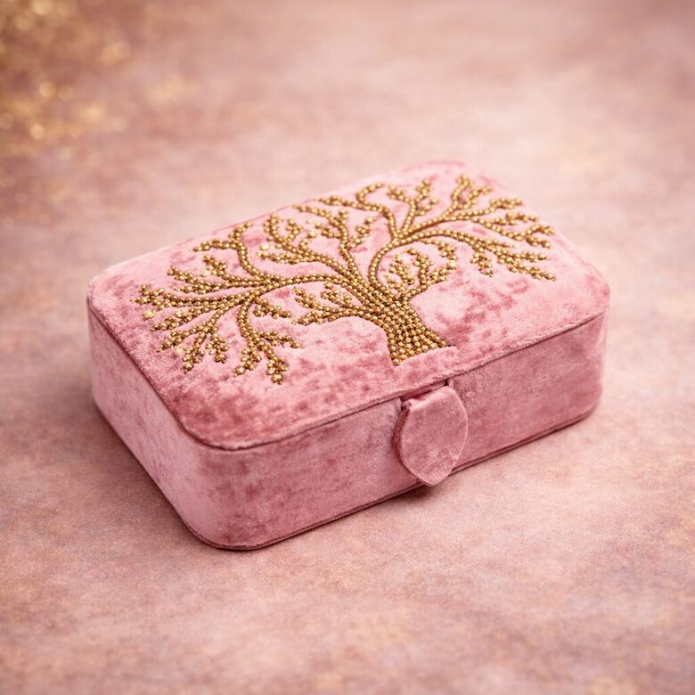 Jewellery / tarot box velvet pink with Tree of Life