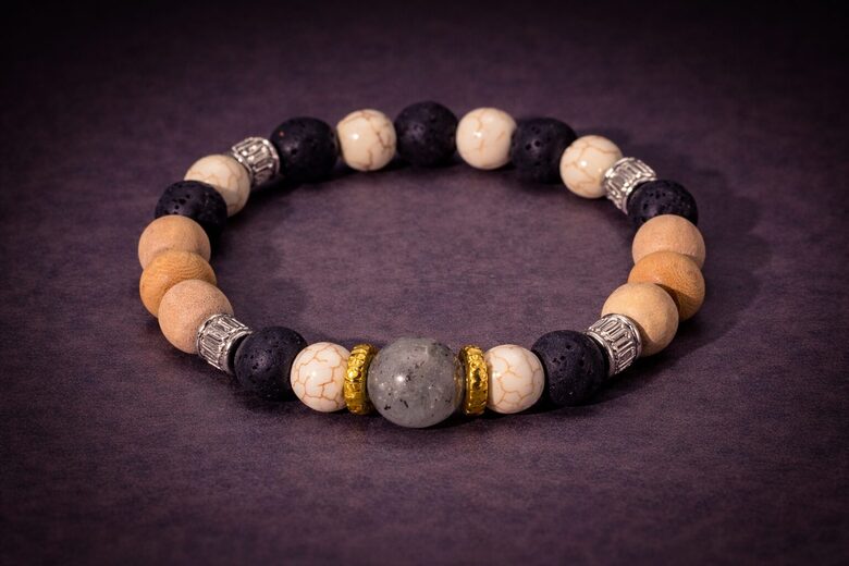 Tri Hita Karana Bangle - Balance