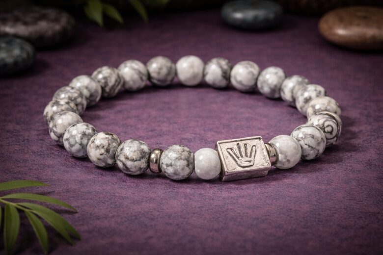 Crown Ingot / Grey Agate - Gemstone Bracelet