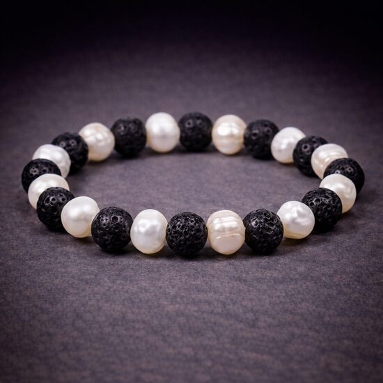 Elastīgā aproce ar lavas akmeni un pērlēm