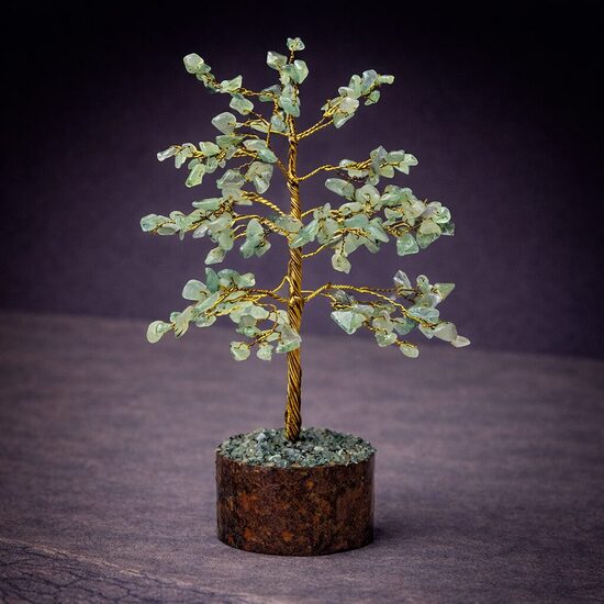 Dārgakmens koks no zaļā aventurīna