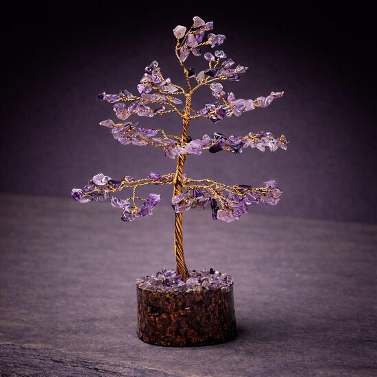 Dārgakmens koks no ametista